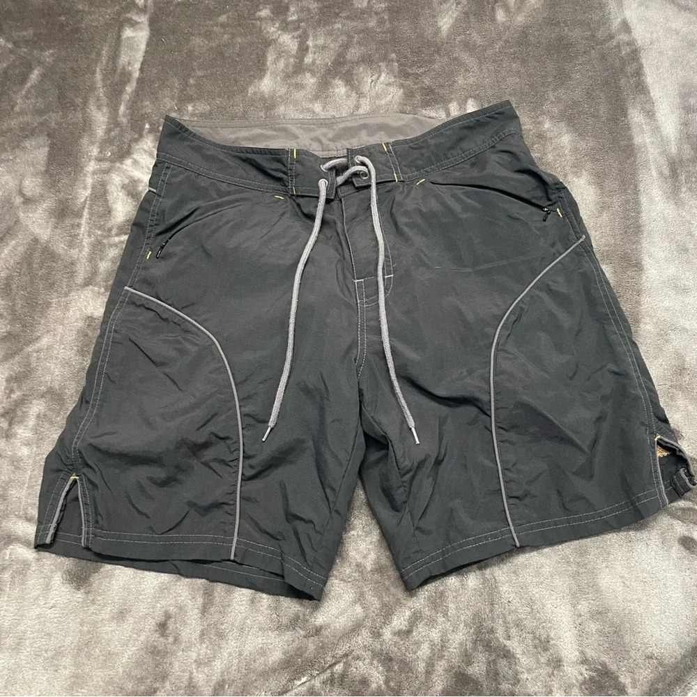 Novara Shorts Womens medium Black Logo Padded Mesh Lined Road Bike Cycling Gear